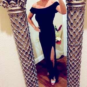NWT! Susana Monaco Off The Shoulder Gown with Left Leg Slit